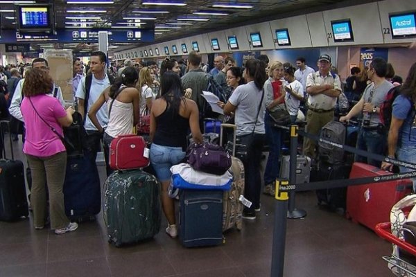 El paro del martes afectará a más 70 mil pasajeros que viajan por vía aérea