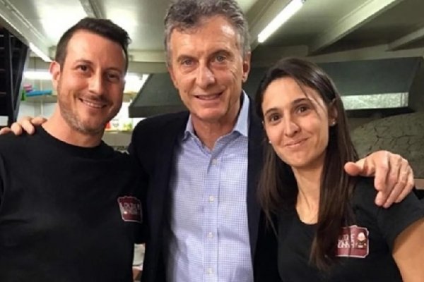 Macri visitó la pizzería de una periodista de la gestión macrista y su maridos, ambos empleados públicos