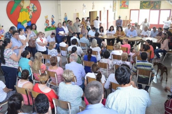 Vecinos se sumaron a la reunión preparatoria para una nueva sesión itinerante del Concejo