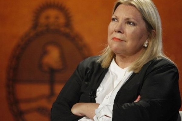 Carrió renunció a la presidencia de la bicameral del Ministerio Público