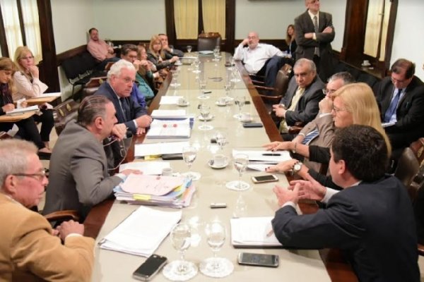 Senadores se reunieron con representantes del Poder Judicial de la Provincia