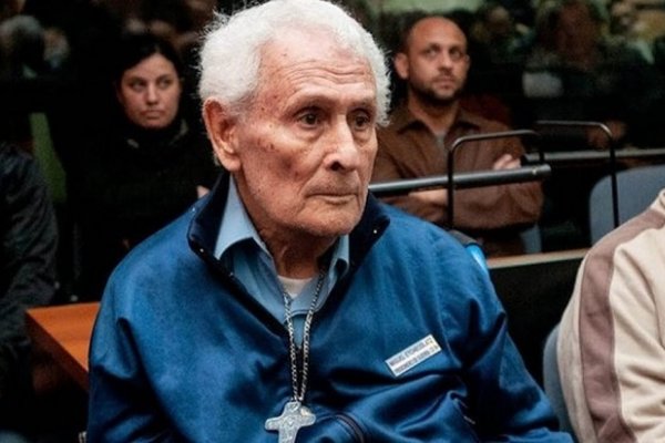 Condenaron a Miguel Etchecolatz a prisión perpetua por cuarta vez