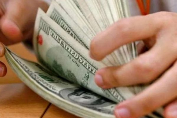 El dólar cayó en la semana un 3,3% y cerró a $ 36,60