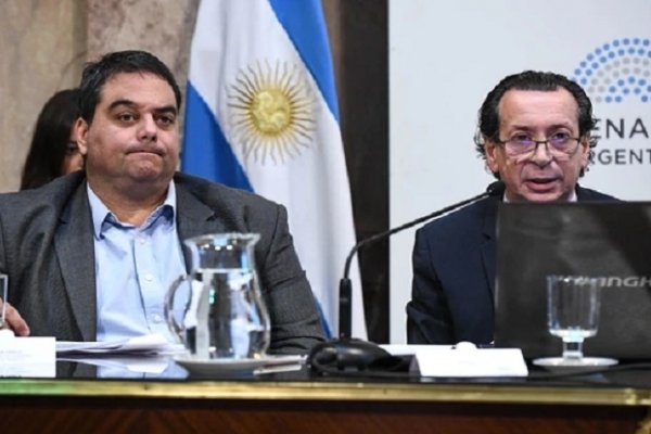 Gobierno acordó con empresarios y sindicatos el pago de un bono de fin de año