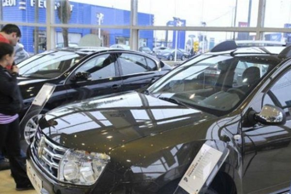 Patentamientos de autos se derrumban 45%