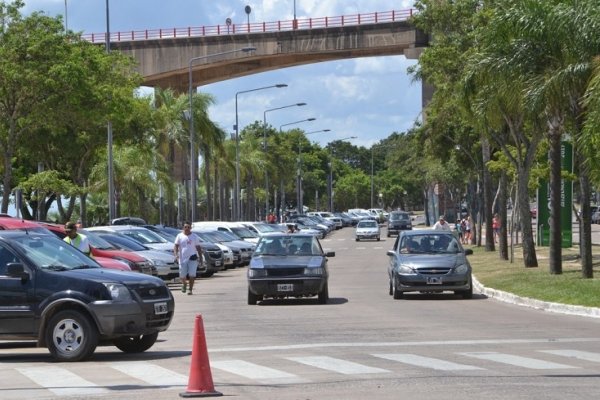 Desde este martes comienza a regir la prohibición de trapitos en la costanera