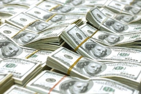 El dólar se disparó más de un peso y cerró la semana a $ 38,50