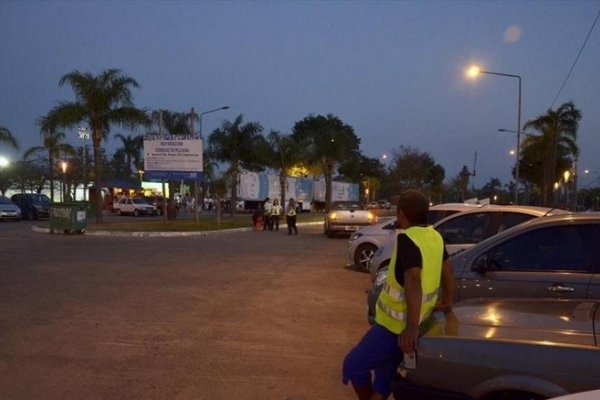 Promulgaron la ordenanza que prohíbe trapitos en la Costanera