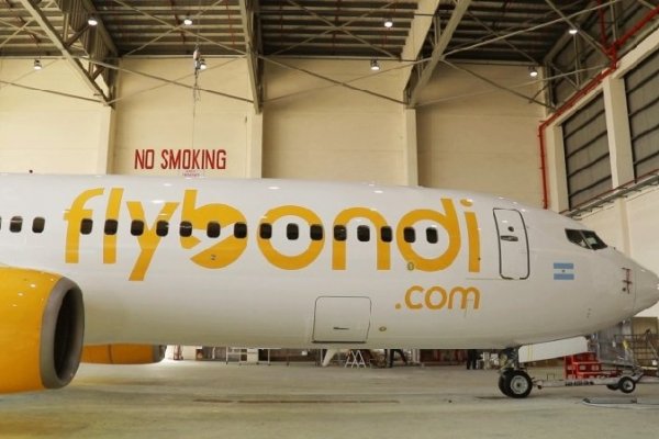 Trabajadores de FlyBondi denuncian graves fallas de seguridad en los vuelos