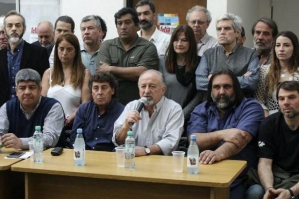 La CTA y Camioneros pidieron sacar la queja a la calle y convocaron a marchar contra el tarifazo