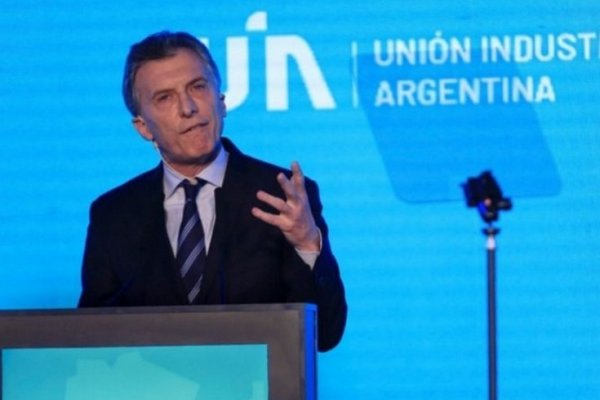 Macri llega a El Calafate y visitará las ex represas Néstor Kirchner y Jorge Cepernic