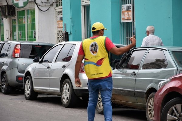 Dejarán de cobrar estacionamiento medido los sábados en la Ciudad