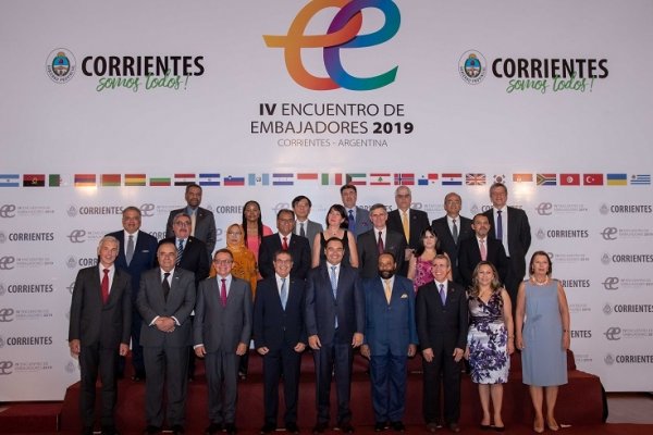 Valdés apunta al intercambio comercial internacional de Corrientes