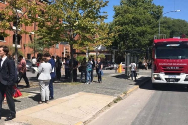 Evacuaron la UCA por una amenaza de bomba