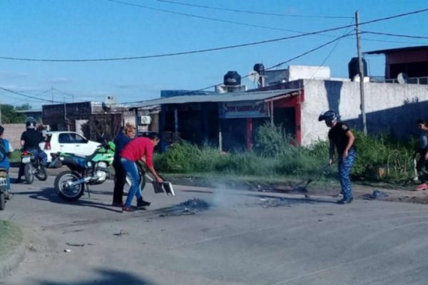 Nuevo corte de tránsito en el B° San Roque por falta de luz