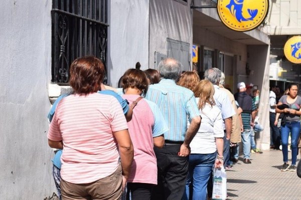 Provincia paga el plus de $4500 de febrero a trabajadores estatales