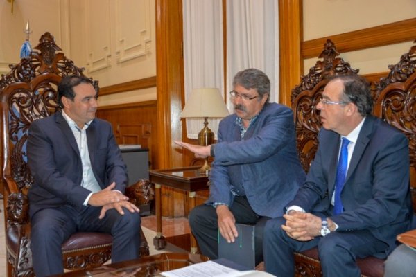 Valdés se reunió con empresarios encargados de la planta de bioenergía de Santa Rosa