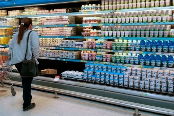 Las ventas en los supermercados se derrumbaron por sexto mes consecutivo