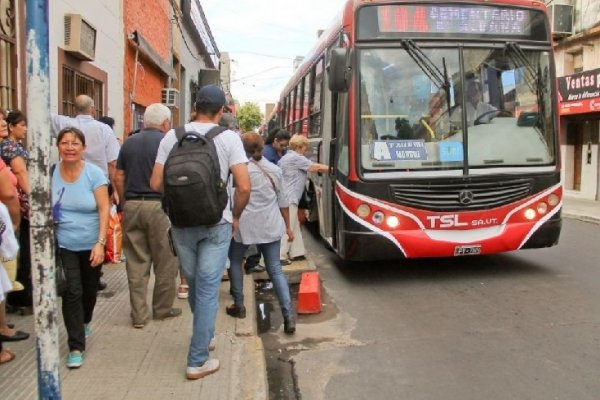 Se levantó el paro y los colectivos circulan normalmente