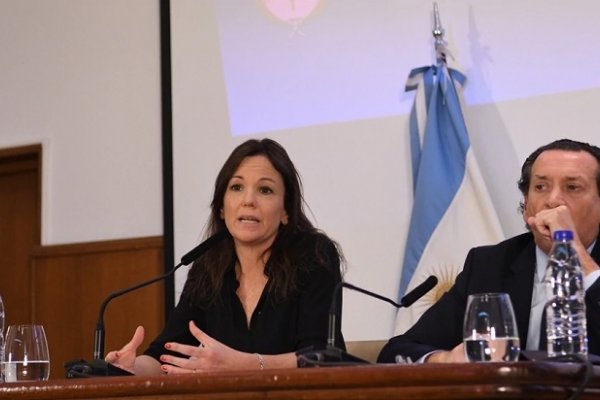 El Gobierno confirmó el rumbo económico tras la difusión de los índices de pobreza