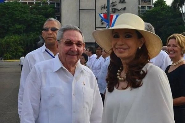 Un fiscal se opone a que Cristina Kirchner viaje Cuba a ver a su hija