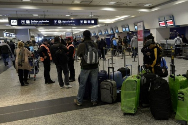 Sorpresiva medida de fuerza en Aerolíneas Argentinas: ya hay vuelos cancelados en Aeroparque