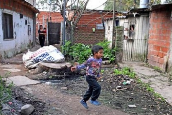 Según un informe, el 7% de los niños no está cenando