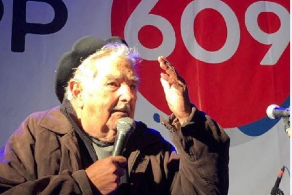 Mujica: Si les vienen a comprar el voto, cúrrenlos y después voten a cualquiera menos a esos