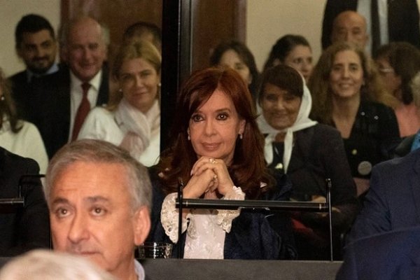 El juicio contra Cristina Kirchner y ex funcionarios de su gobierno pasó a un cuarto intermedio