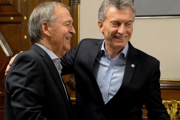 Macri recibió a Schiaretti en Casa Rosada antes de la cumbre de Alternativa Federal