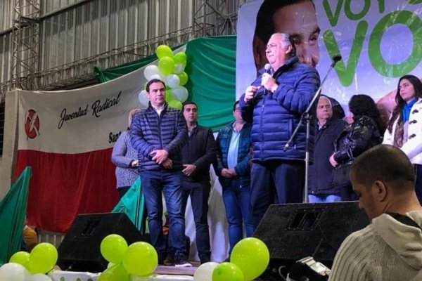 Perucho Cassani dialogó con vecinos de Virasoro y Santo Tomé