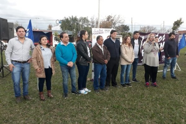 Cierre de campaña para el frente Juntos Podemos