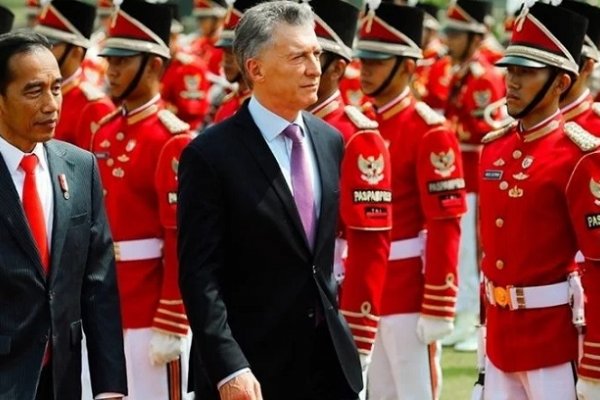 Macri viajó hacia Japón para participar de la cumbre del G20