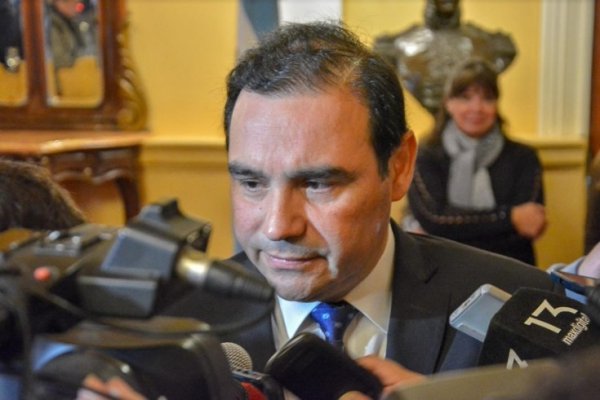 Valdés habló de la renovación de su Gabinete