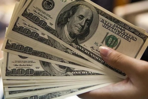 El dólar perforó los $43 y acumula baja de casi $4 en más de 2 meses