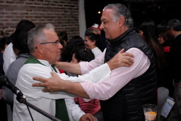 El Presidente de Diputados Pedro Cassani junto al Pueblo Peregrino hacia Itatí