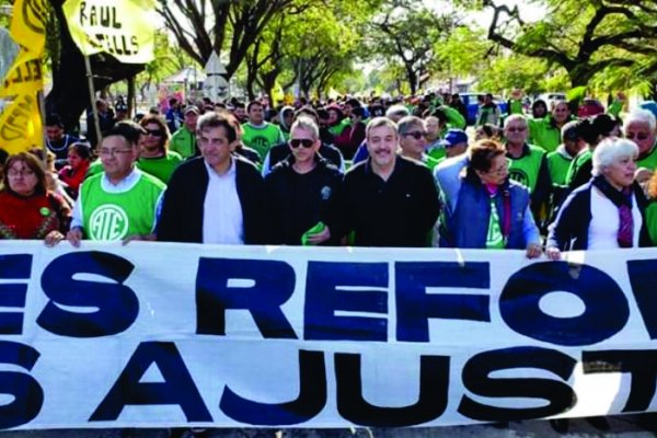 Masivo y emotivo acto de la lista Verde Anusate en Resistencia