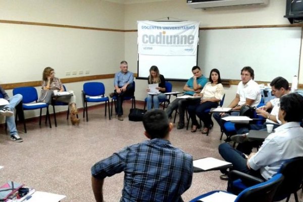 Reclamo de actualización salarial: semana de protesta en CONADU y CODIUNNE