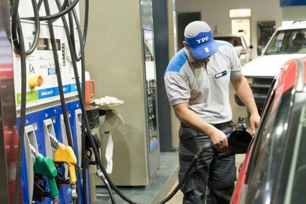 YPF dio marcha atrás y suspendió el aumento del 5% en el precio de los combustibles