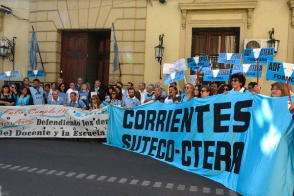 Los maestros correntinos indignados con el aumento insignificante del gobierno