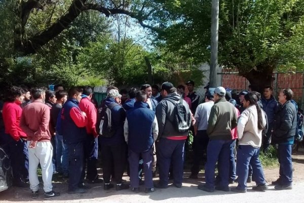 Cierra fábrica de ventanas en Moreno y deja 100 empleados en la calle