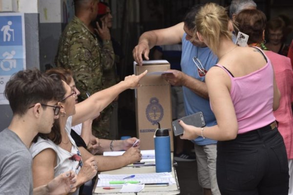 Más afluencia que en las Paso: hasta ahora, votó el 70% del padrón