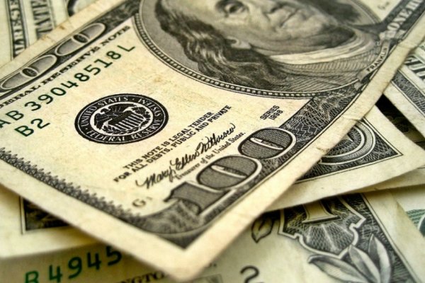 El dólar subió 12 centavos y empezó noviembre a $63,34