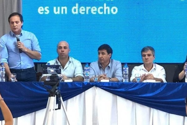 Paso de los Libres: Camau copó el acto de Arroyo preparando su candidatura a gobernador de Corrientes 2021