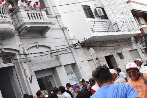 Corrientes: Trabajadores municipales descontentos con los acuerdos salariales