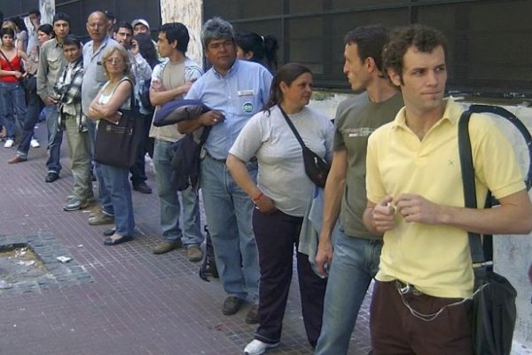 El desempleo M llegó al 9,7% en el tercer trimestre, según el INDEC