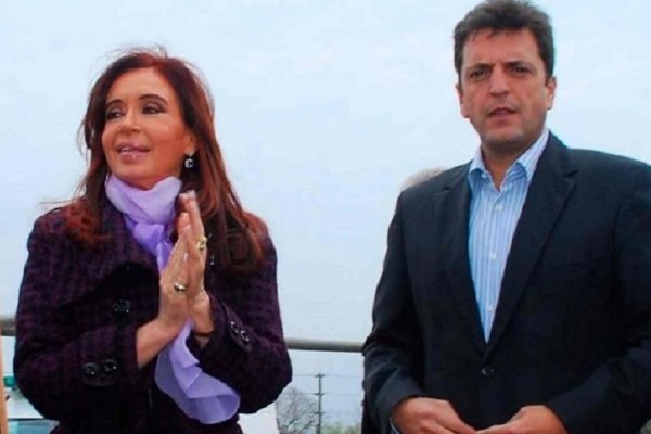 Sergio Massa y Cristina Kirchner congelaron por seis meses los sueldos de los diputados y senadores