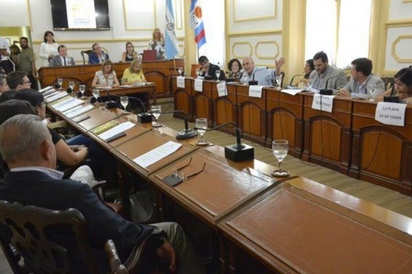 Corrientes: Concejales del Frente de Todos solicitan congelar tarifas de colectivos