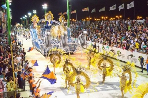 Carnavales Correntinos: Comparsas y agrupaciones musicales mostraron su esplendor