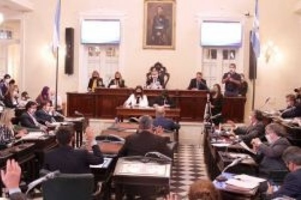 Corrientes: Diputados aprobó el pedido de uso de barbijos inclusivos en organismos públicos y privados